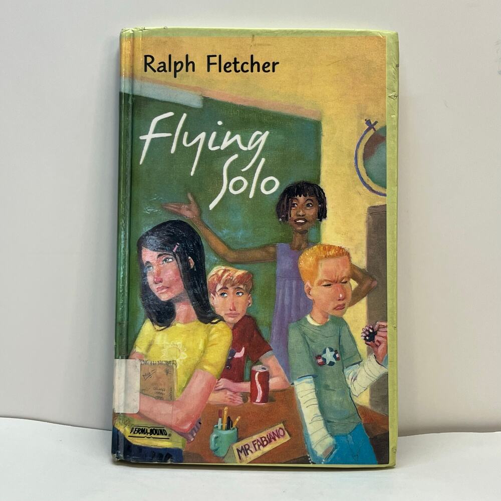 flying solo by‎ ralph fletcher juvenile fiction paperback book 90s library book